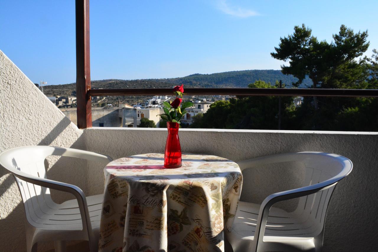 Voula Apartments Agia Marina  エクステリア 写真