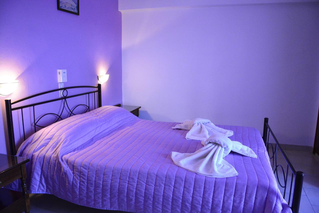 Voula Apartments Agia Marina  エクステリア 写真